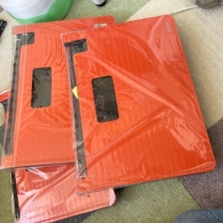 【無料　差し上げます】A4ファイル3つ