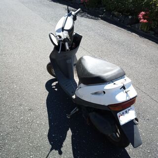 ホンダ スーパーディオ Super Dio AF27 白格安の画像