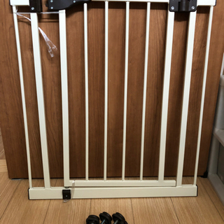 【決まりました】階段ゲート　階段フェンス　ベビーフェンス　ベビーゲート