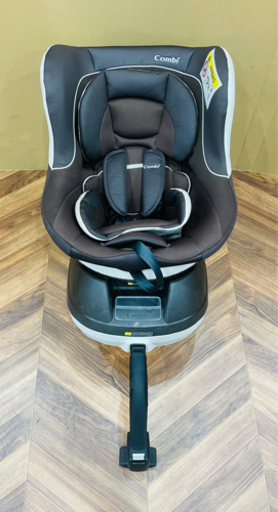★中古品　Combi チャイルドシート