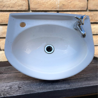 【TOTO】 【手洗い器】平付壁掛手洗器水石けん入れ付L30DMセット陶器洗面器 小型 洗面所の画像