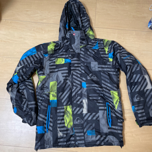 スノーボードウェア　ニットとグローブ、ゴーグル付き