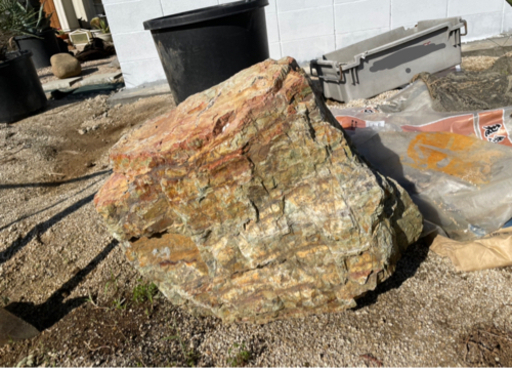 ドライガーデン　庭石