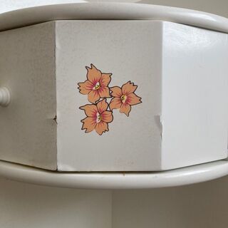 トイレ収納✨コーナーラック✨　引越しのため家具／家電大量処分✨の画像