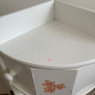 トイレ収納✨コーナーラック✨　引越しのため家具／家電大量処分✨の画像