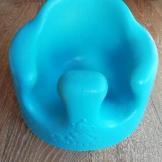 バンボ　Bumbo 