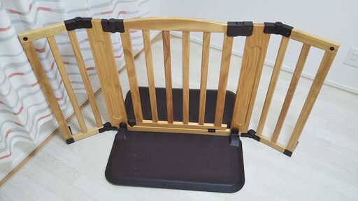 日本育児　おくだけドアーズ　Ｌサイズ　木製　ベビーゲート
