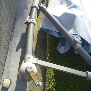 ハンギングパラソルの画像