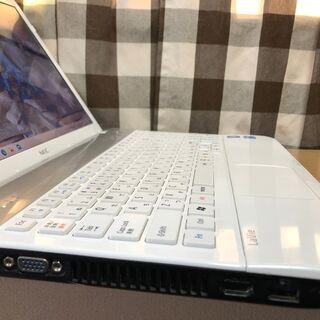 ☆彡美麗品・ＷｅｂカメラUSB接続付き💚新品ＳＳＤ２４０ＧＢ💗高速ｉ５第二/ＮＥＣ☆Ｗｉｎ１０/Office2019付/15.6ｲﾝﾁ/メモリ８G/無線ＬＡＮ/ＤＶＤ・ＣＤ再生ソフト付・リノベＰＣ女性にも人気のクリスタルホワイト　No.2109004の画像