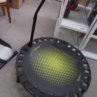 中古品　HEAT  トランポリン