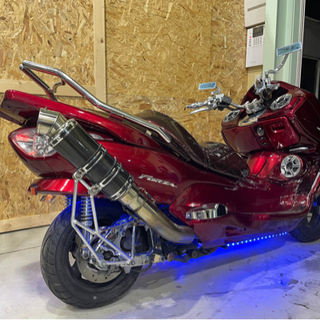 大人気カラー‼︎ 【HONDA フォルツァMF08】スピーカー４発、LED付き‼︎の画像