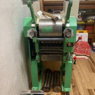 中古製麺機の画像