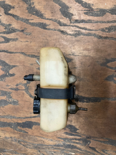 希少　z1  チェーンオイルタンク　前期　値段交渉ok