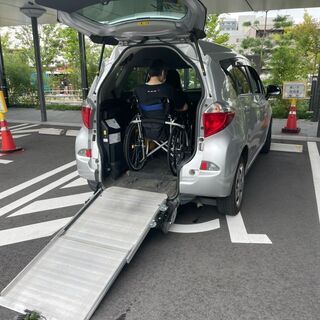 ★オープニングスタッフ★介護タクシードライバー・介助業務の画像