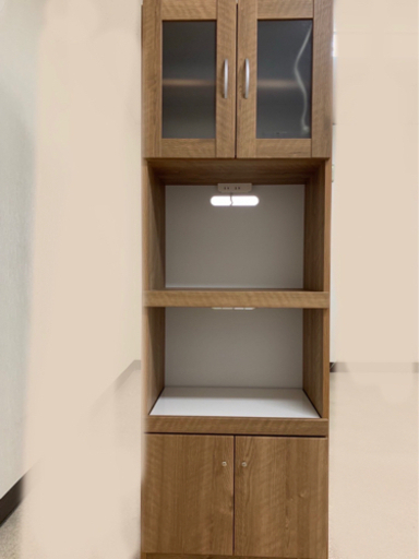 食器棚ほぼ新品です