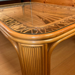 藤の家具の画像