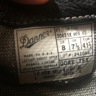 ダナー　マウンテンライトラフタン　Danner MOUNTAIN LIGHTの画像
