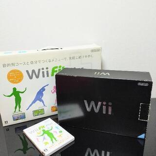 【美品】wii 箱入り本体 コントローラー2つ / wiifit...