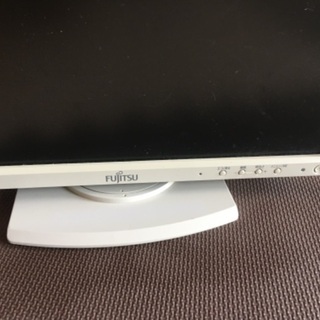 デスクトップ　液晶モニターの画像