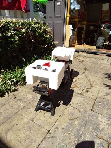 油圧式　電動薪割機