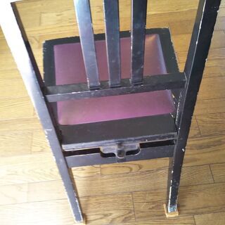 ピアノ椅子（高低調節付き）の画像