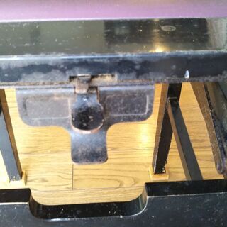 ピアノ椅子（高低調節付き）の画像