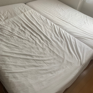 無印のセミダブルとシングルベッド（足いろいろ）