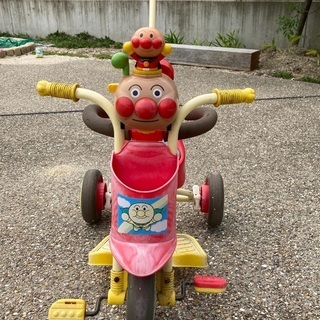 【中古】アンパンマンカー　三輪車