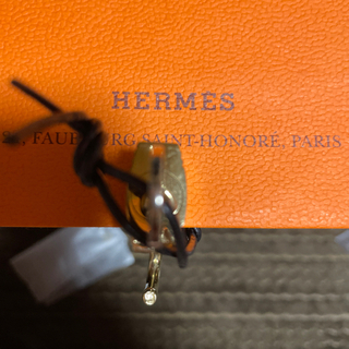 断捨離中　お値下げしました。HERMÈS カデナ　ゴ-ルド　新品の画像