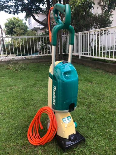 【期間限定値下げ】マキタ　芝刈り機
