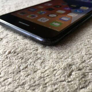 iphone７plus 256GB jetblack　SIMフリー　バッテリ９８％　美品の画像