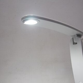 Panasonic LEDデスクライト SQ-LD300 (DA50)の画像