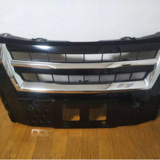 【美品】エスクァイア　フロングリル