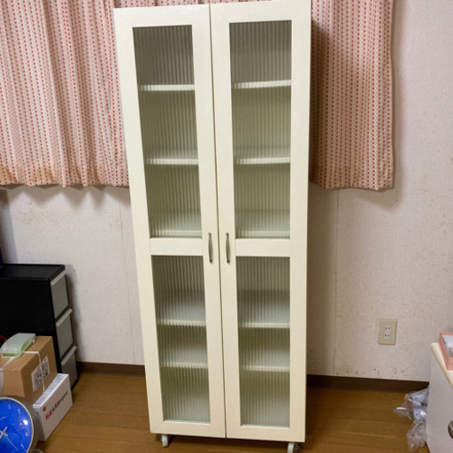 観音開き食器棚