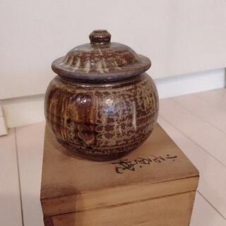 小石原焼 蓋付き壷の画像