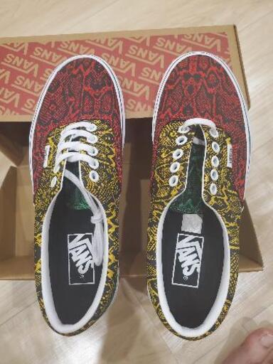新品　ヴァンズ　VANS　24,5ｾﾝﾁ