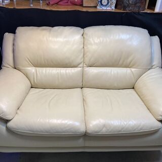 ☆中古 激安！！￥16,800ー＞値引15000円税込み！！ソファ　二人掛けソファ　家具　幅154cmｘ奥行82cmｘ高さ80cm　【BBI129】