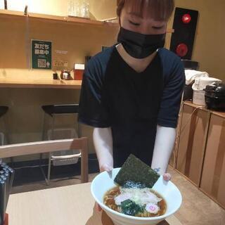 週1～OK!! ホールスタッフ募集！まかない・交通費支給