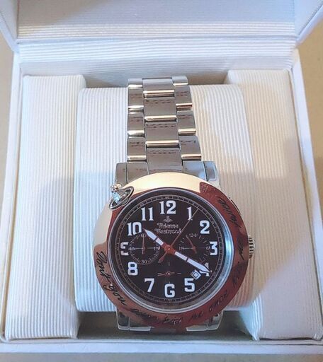 ヴィヴィアンウエストウッド・クロノグラフ 最終値下げ