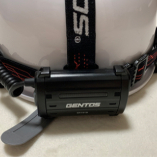 【終了】安全ヘルメット 取り外し可能なライト付 美品の画像