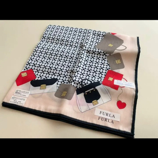 フルラ ハンカチの画像