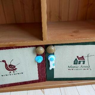 子供用収納ラックの画像