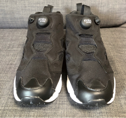 【新品】格安！リーボック ポンプフューリー V65750 レディース 24.0cm 大人気カラー 定価値下げ無しモデル ブラック ホワイト