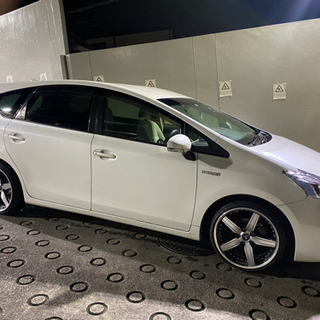 プリウスα オプション多数　ディーラー管理車両の画像