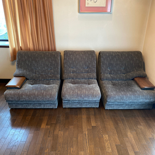 カリモク　布張り　ソファー　3客　①  【お引き取り予定決定済み】の画像