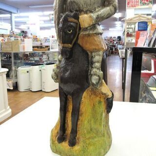 木彫り OURO スペイン製 ワインボトルホルダー ボトル入れ 騎士 高さ52cm オブジェ 札幌 厚別店の画像
