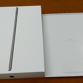 iPadの空き箱です．
