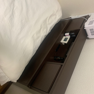 ベッド　三つ折りマットレス　収納、コンセント、ライト付の画像