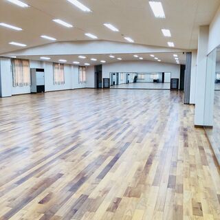 【多人数レッスンに最適】300㎡超えのレンタルスタジオ【ダンスや...