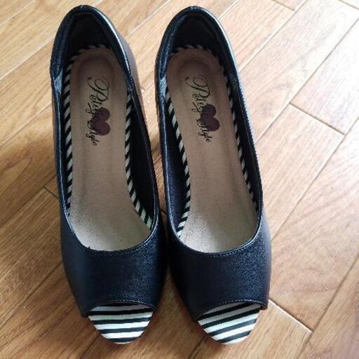 新品、未使用　パンプス　ブラック